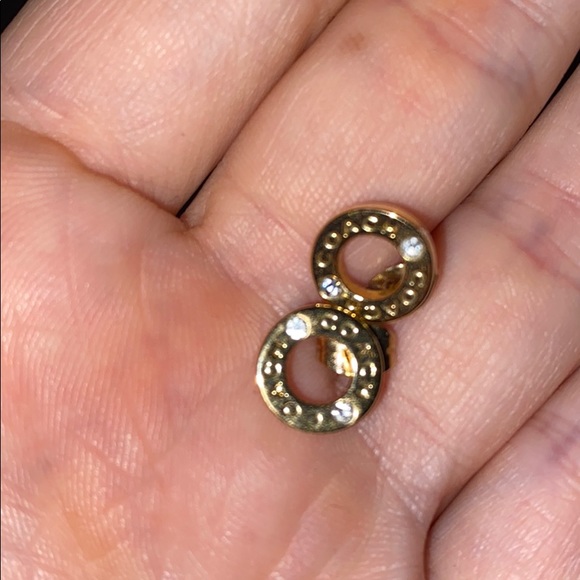 Rose gold coach earrings - Picture 3 of 6